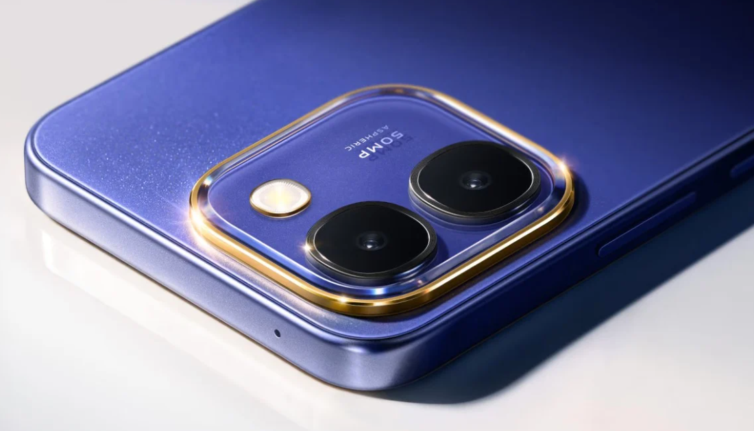 Vivo Y600採用一塊 6.83 吋 AMOLED 屏幕,支援 2800 x 1260 解像度、120Hz 更新率、HDR 顯示以及 10-bit 色彩輸出