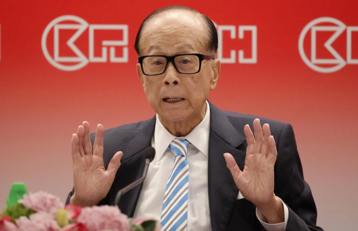 香港首富李嘉誠驚傳死訊,長實集團15日緊急發布聲明闢謠。(資料照/美聯社)