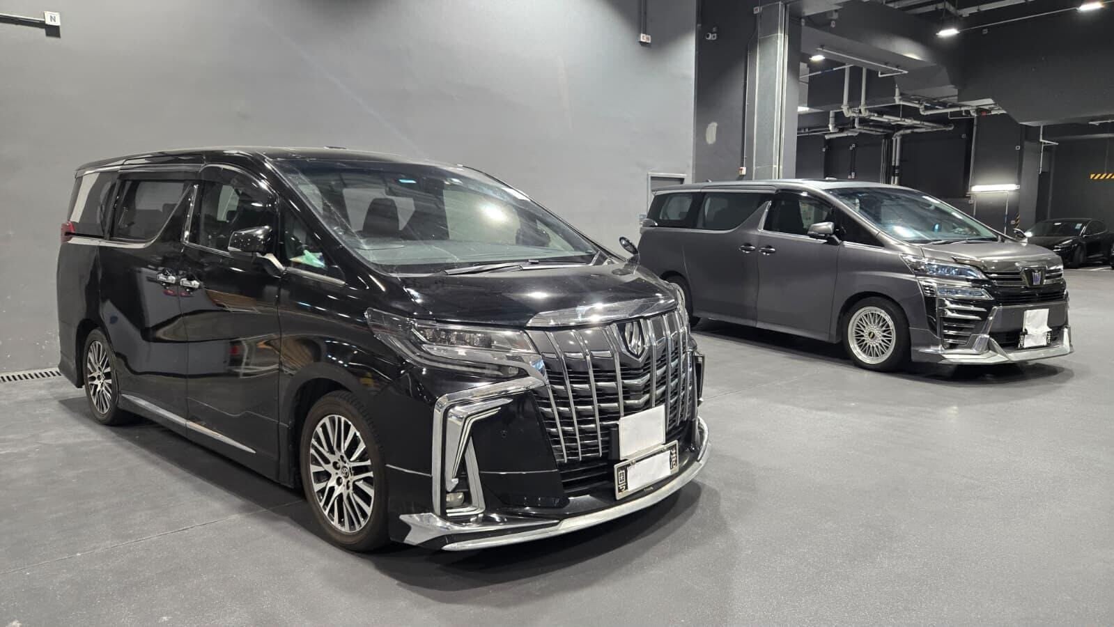 警「放蛇」打擊跨境白牌車，登「豪華七人車」拘兩男司機。