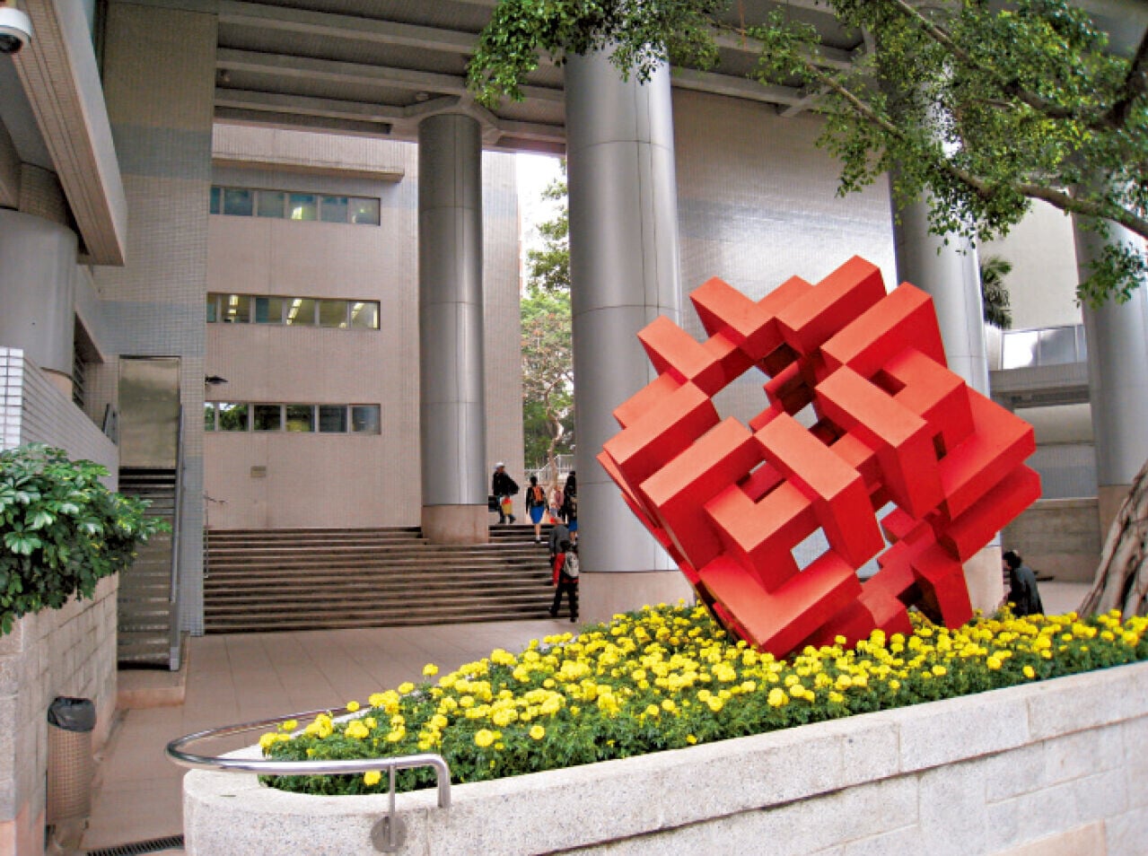 無呈交加戶申請但訛稱房署已批 房署主任認公職人員行為失當候判