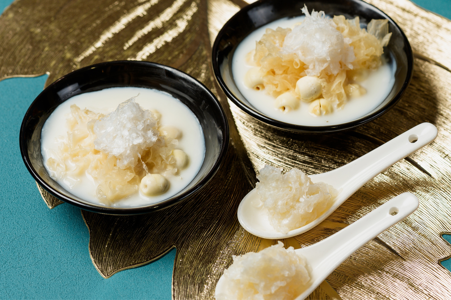 Double boiled Bird's Nest with Coconut Milk 椰汁燉燕窩