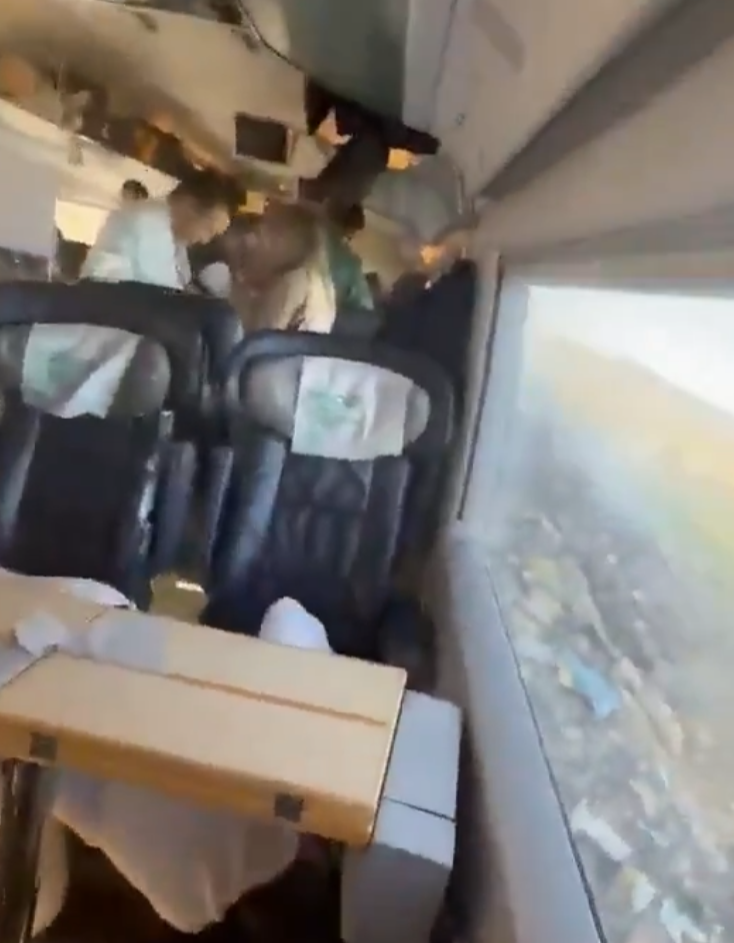 西班牙發生兩列高鐵相撞事故,兩節車廂在事故中出軌,連接首都馬德里與南部安達魯西亞地區的高速鐵路路線暫停營運。(X)