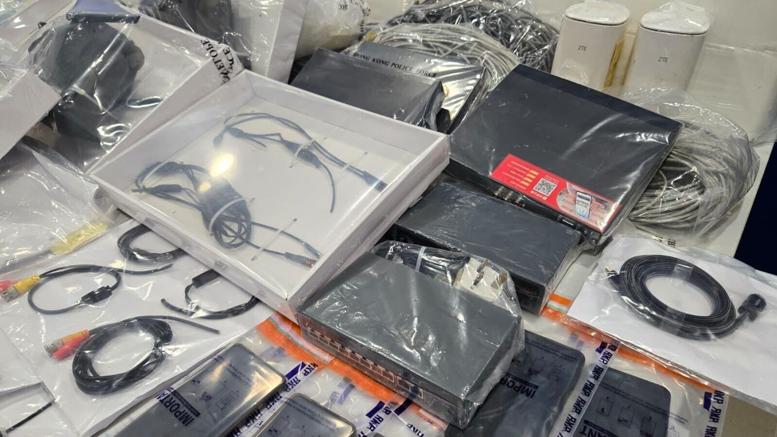 警觀塘搗賣淫集團拘30人,揭街頭裝天眼監視警方避執法。