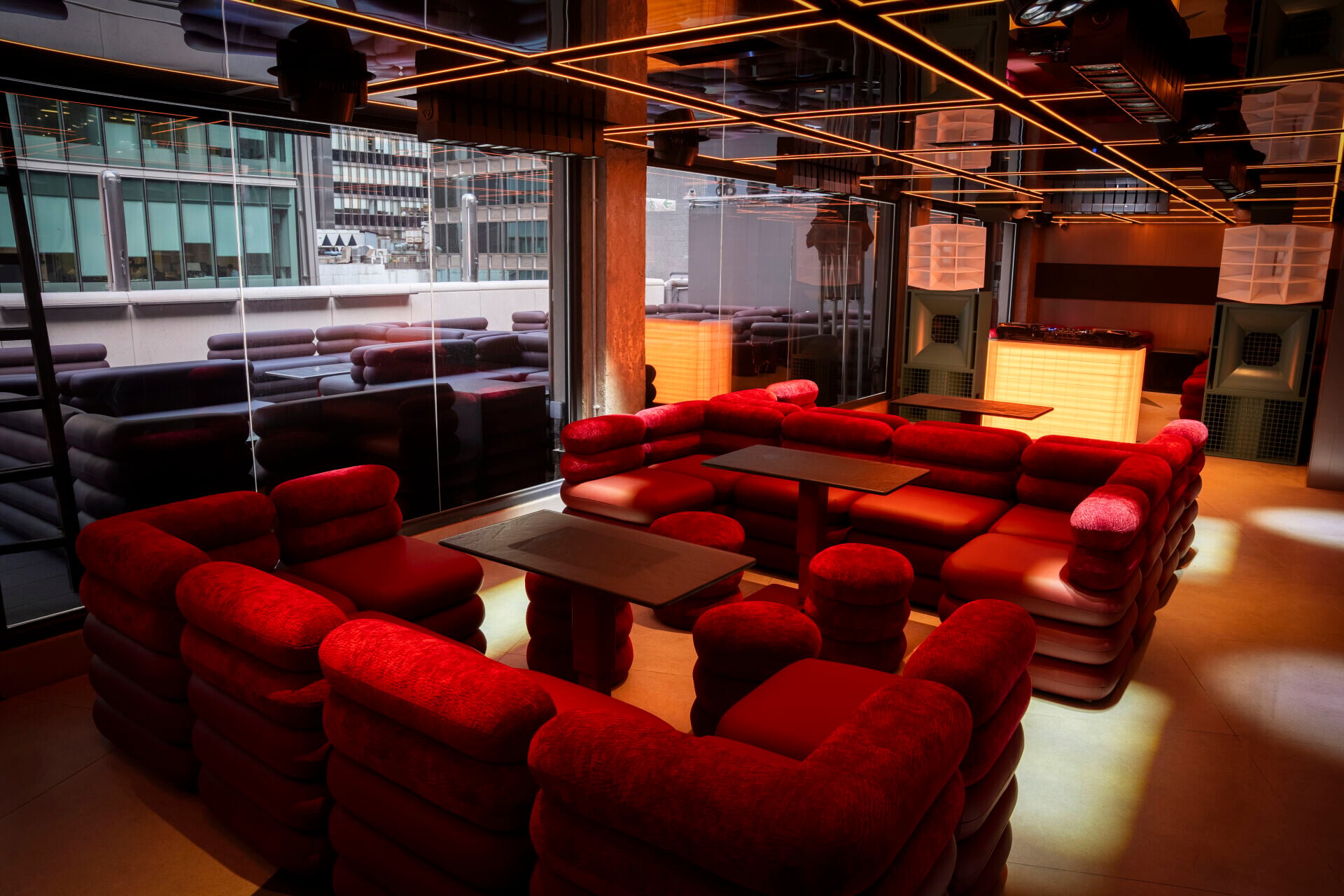 AOAO Interior 02