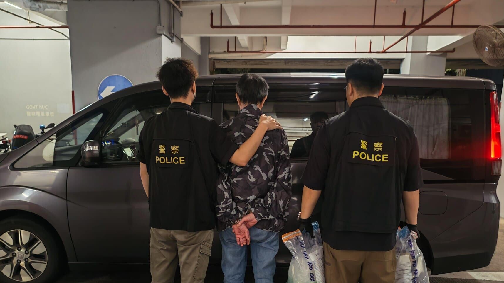警方拘捕一名70歲男子。