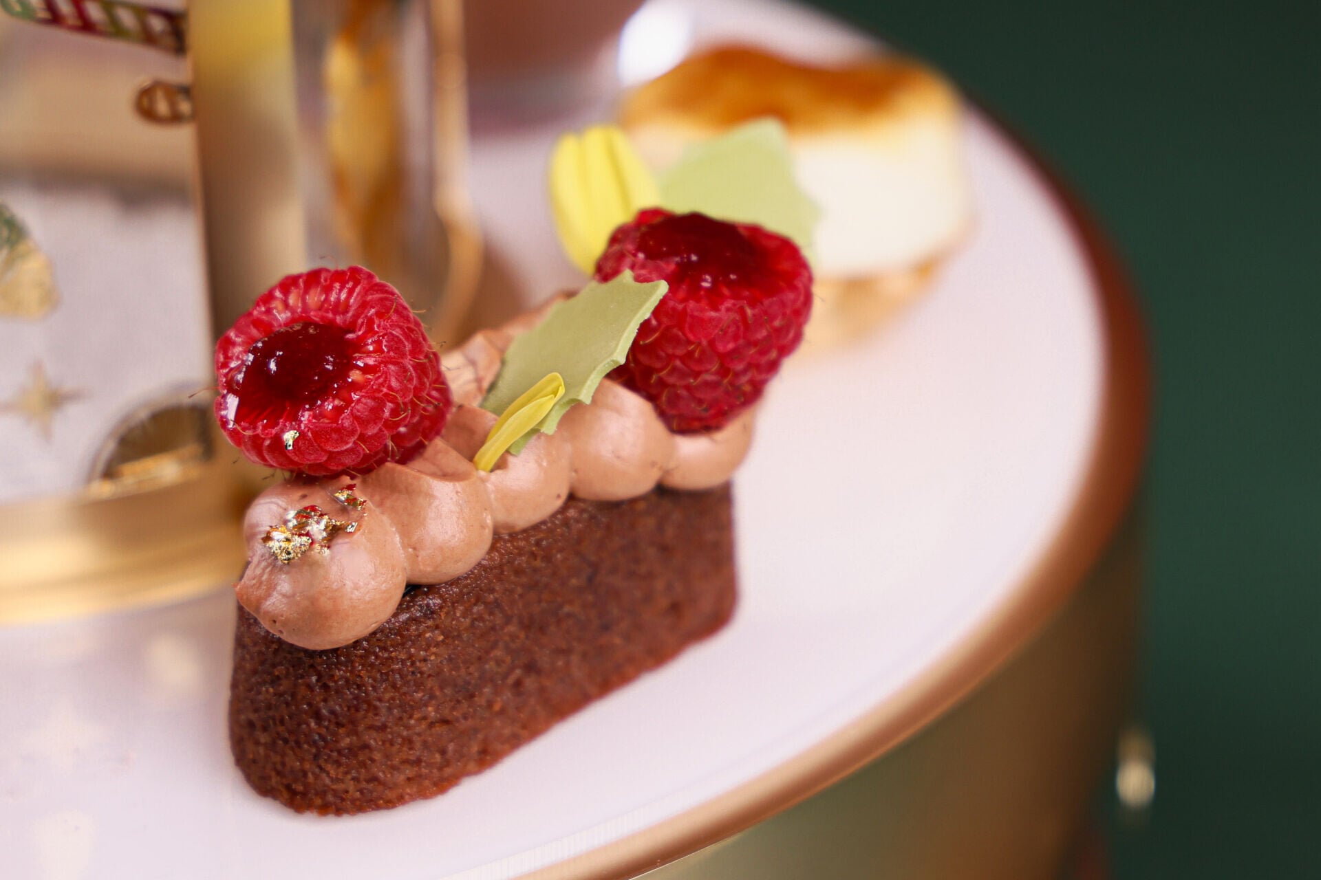 Raspberry GODIVA Chocolate Financier 紅桑子GODIVA朱古力費南雪