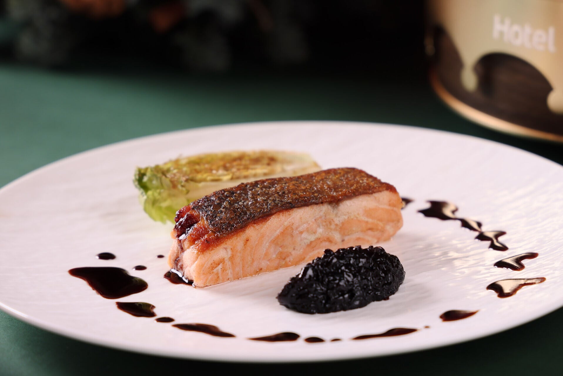 Pan seared Salmon with GODIVA 72% Dark Chocolate Red Wine Reduction 香煎三文魚配GODIVA 72%黑朱古力紅酒汁