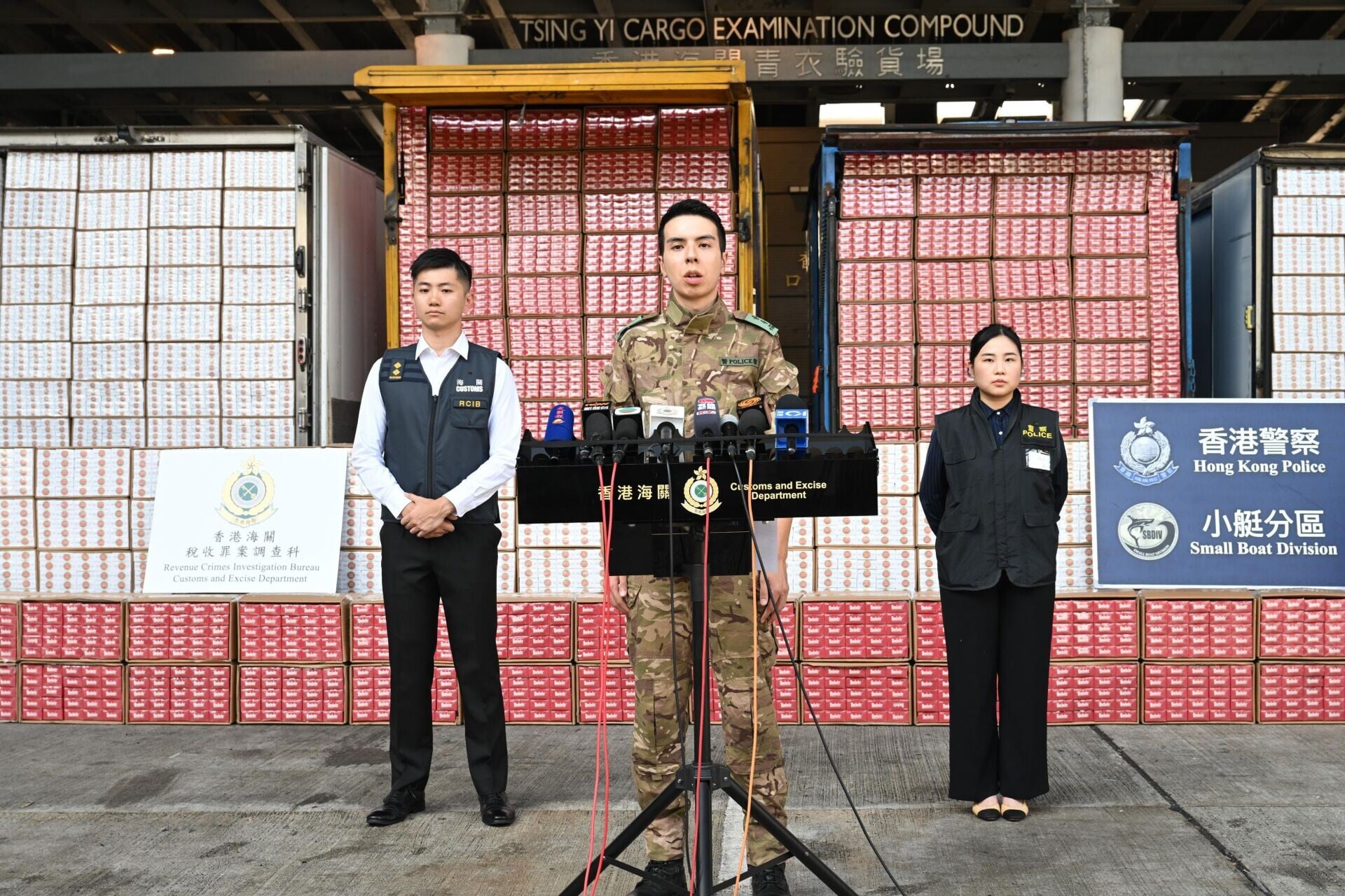 水警聯同海關破9私煙案,檢逾2000萬支煙扣5大馬力快艇及4車。