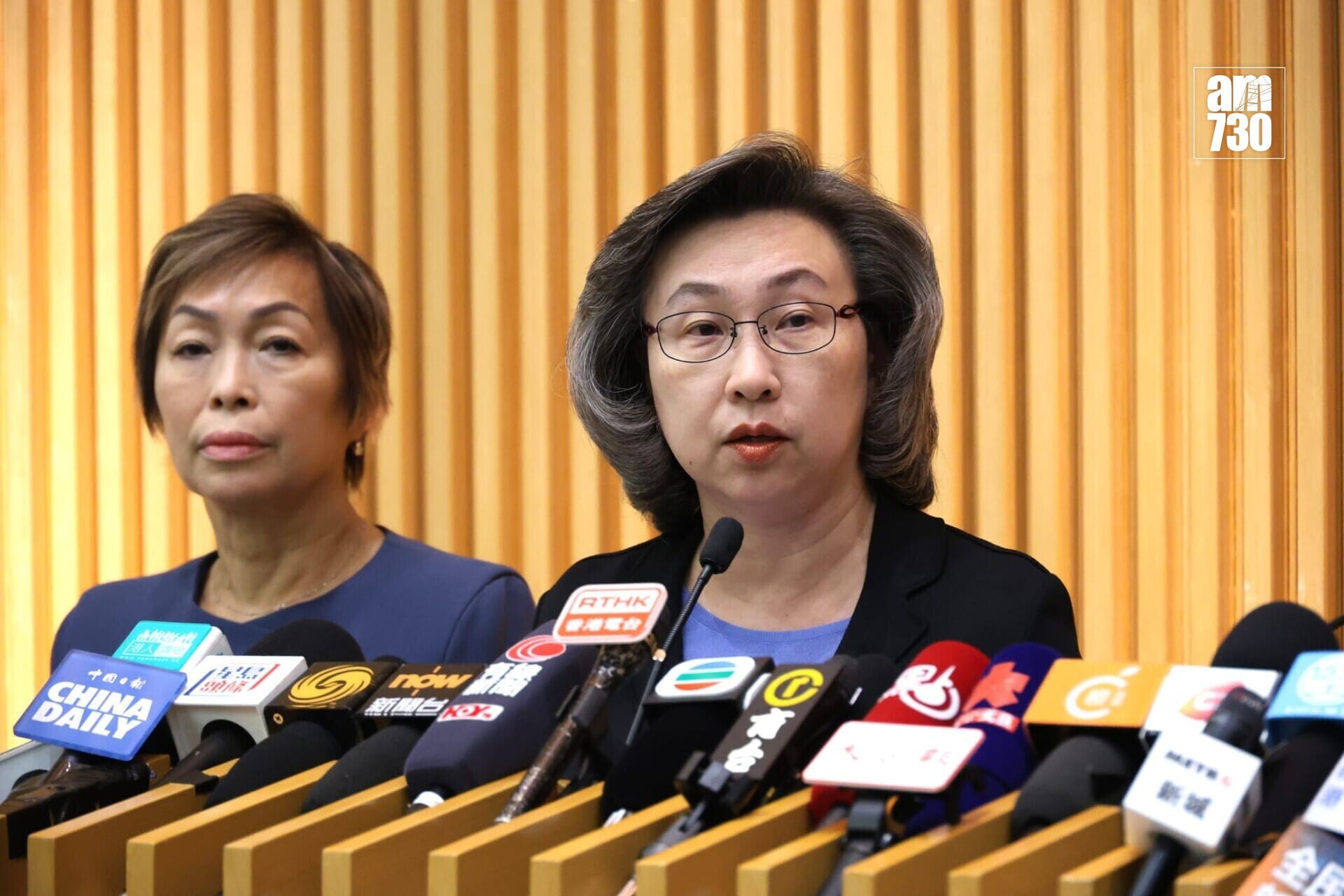 公務員事務局局長楊何蓓茵