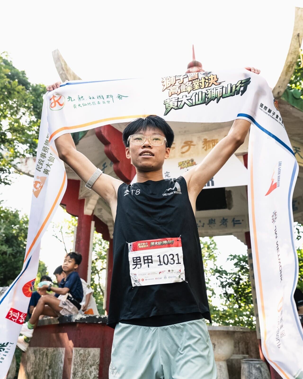 全場男子總冠軍黃護然以破大會記錄成績衝線