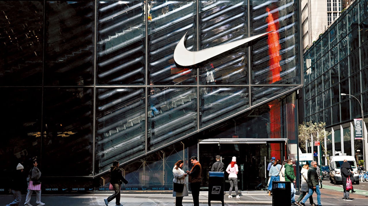 Nike股價已自歷史高位重挫近八成，即使以52周高位計亦跌超過一半。(資料圖片)