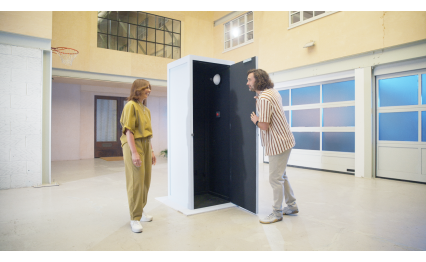 著名健身教練 Joe Wicks 挑戰密閉空間　 精神科專科醫生提醒：強行壓抑壓力或會加速身心疲憊