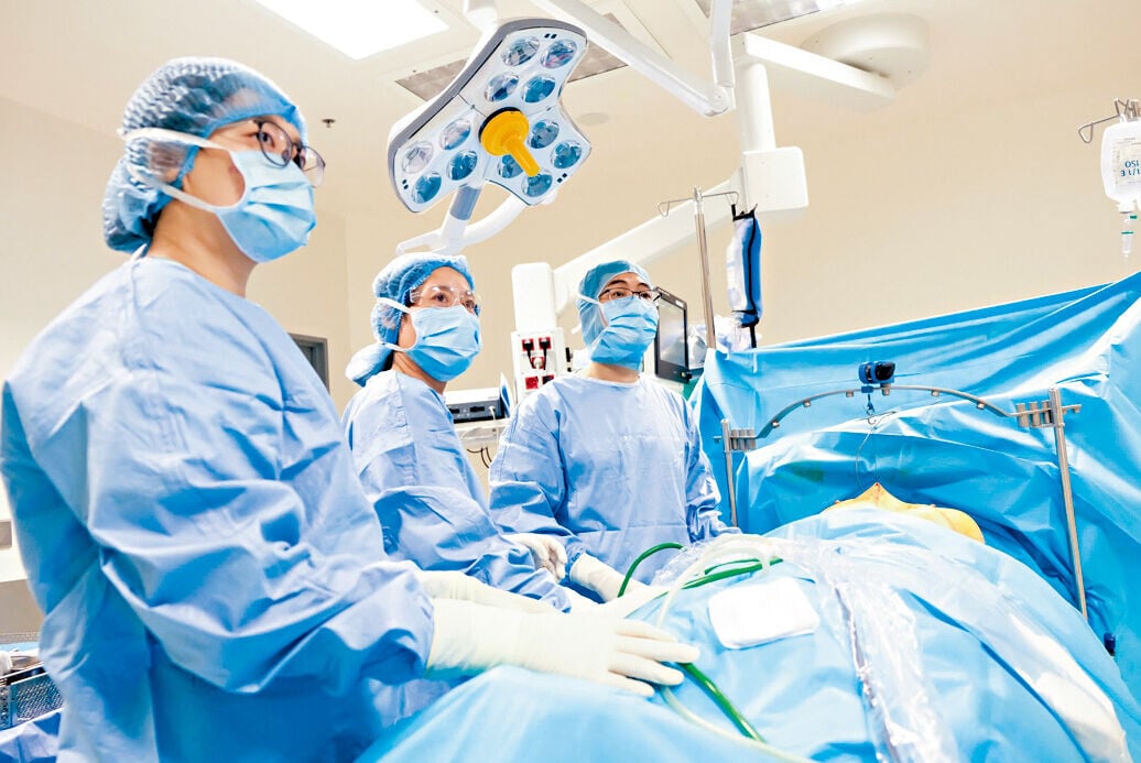 Health 3col vrphong mo benh vien FV