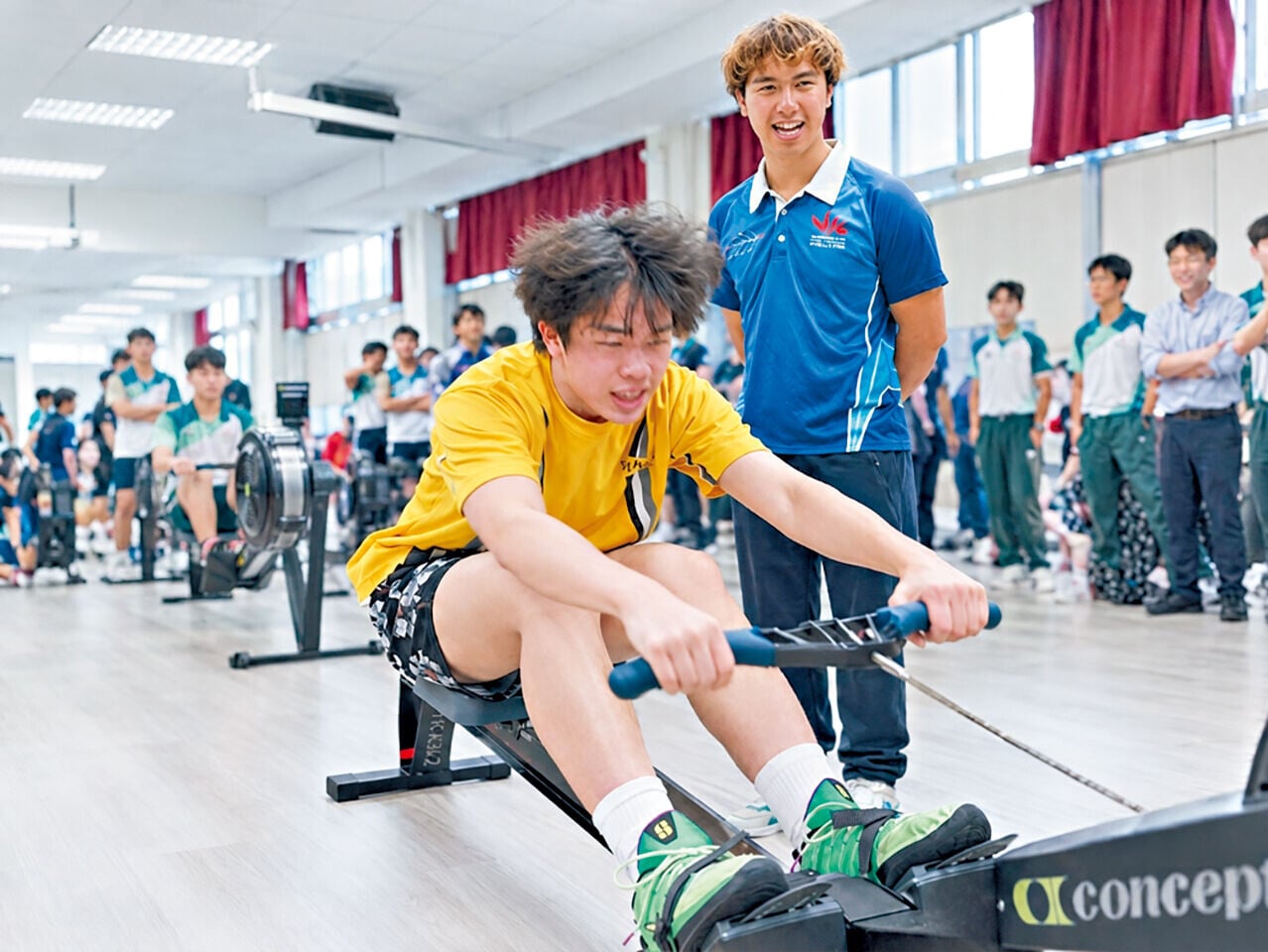 今次計劃由華懋與中國香港賽艇協會合作推出,將走進全港16間中小學,讓過千名學生接觸及體驗室內賽艇。