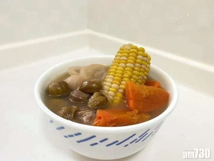 鮮淮山紅蘿蔔粟米排骨湯