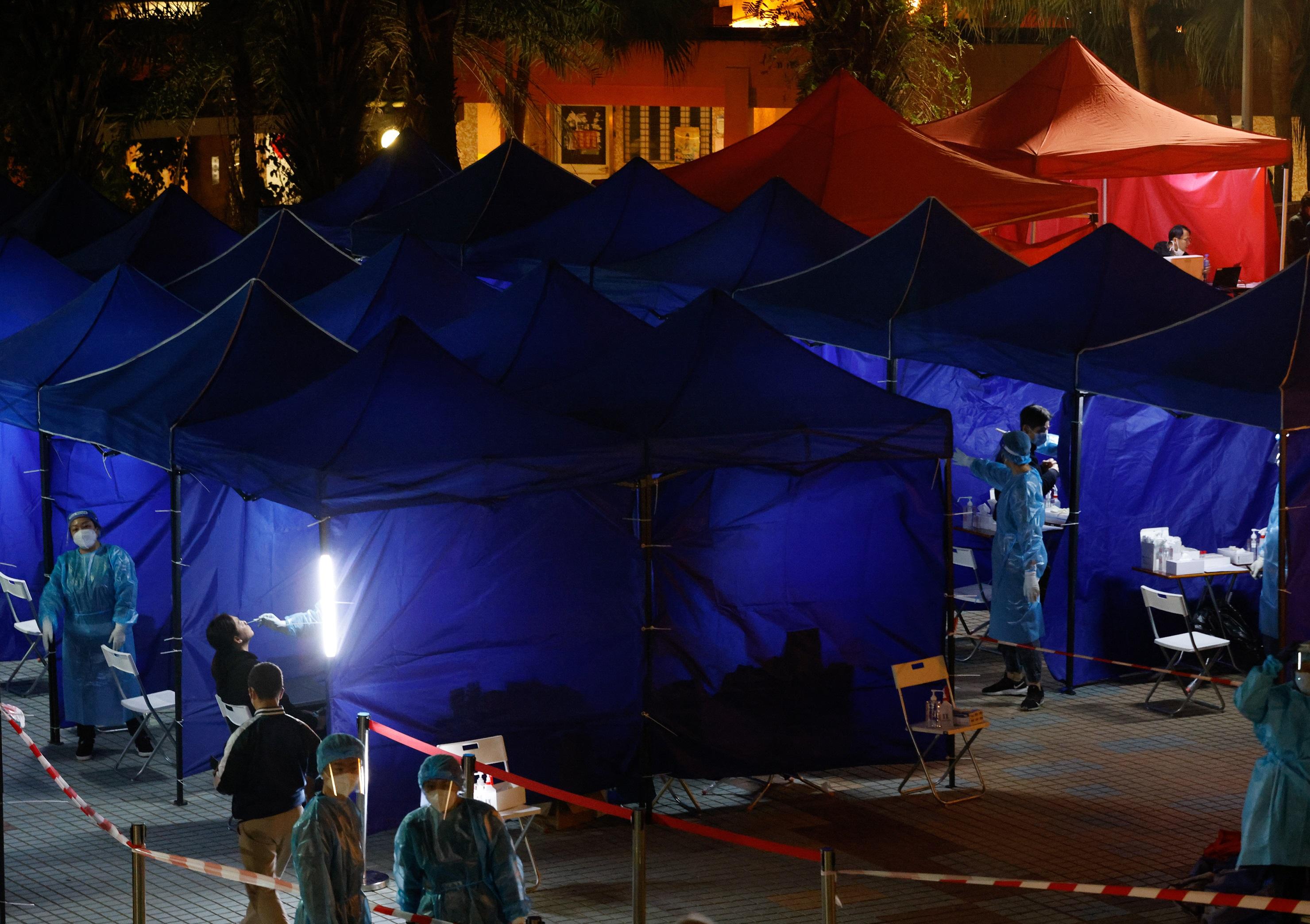 大圍美田邨美秀樓、美景樓及美致樓圍封檢測。(資料圖片/蘇文傑攝)