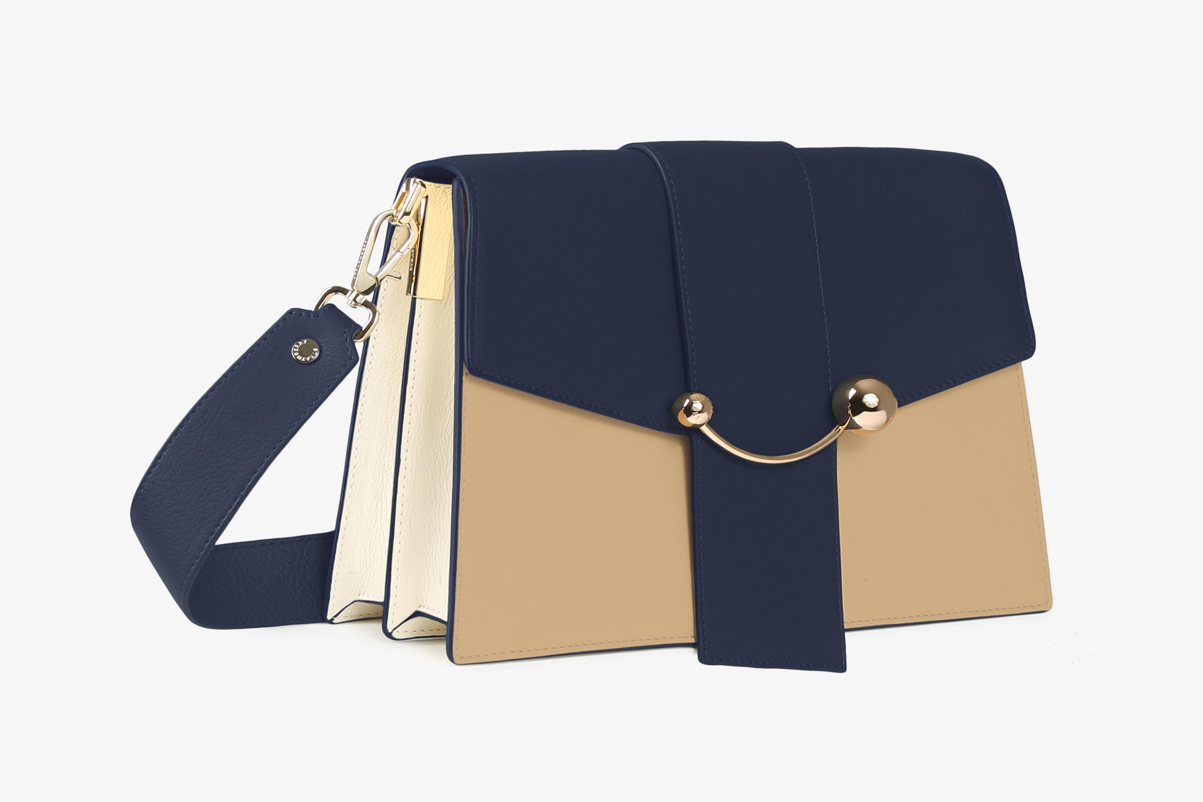 Crescent Shoulder 原價$6,300 8折後$5,040