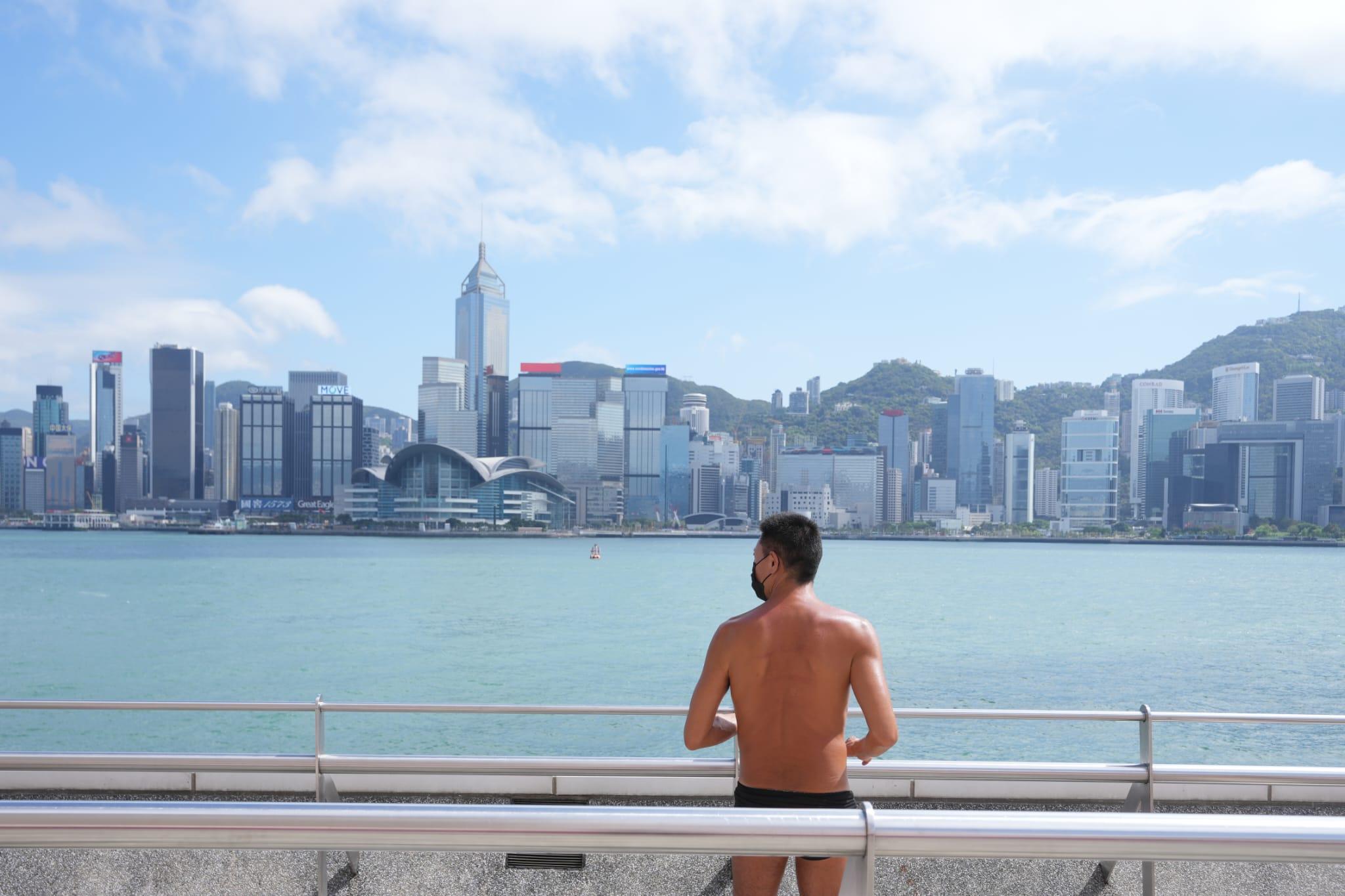 天文台指,本港上月平均最高氣溫25度,有紀錄以來3月份的最高。(資料圖片)