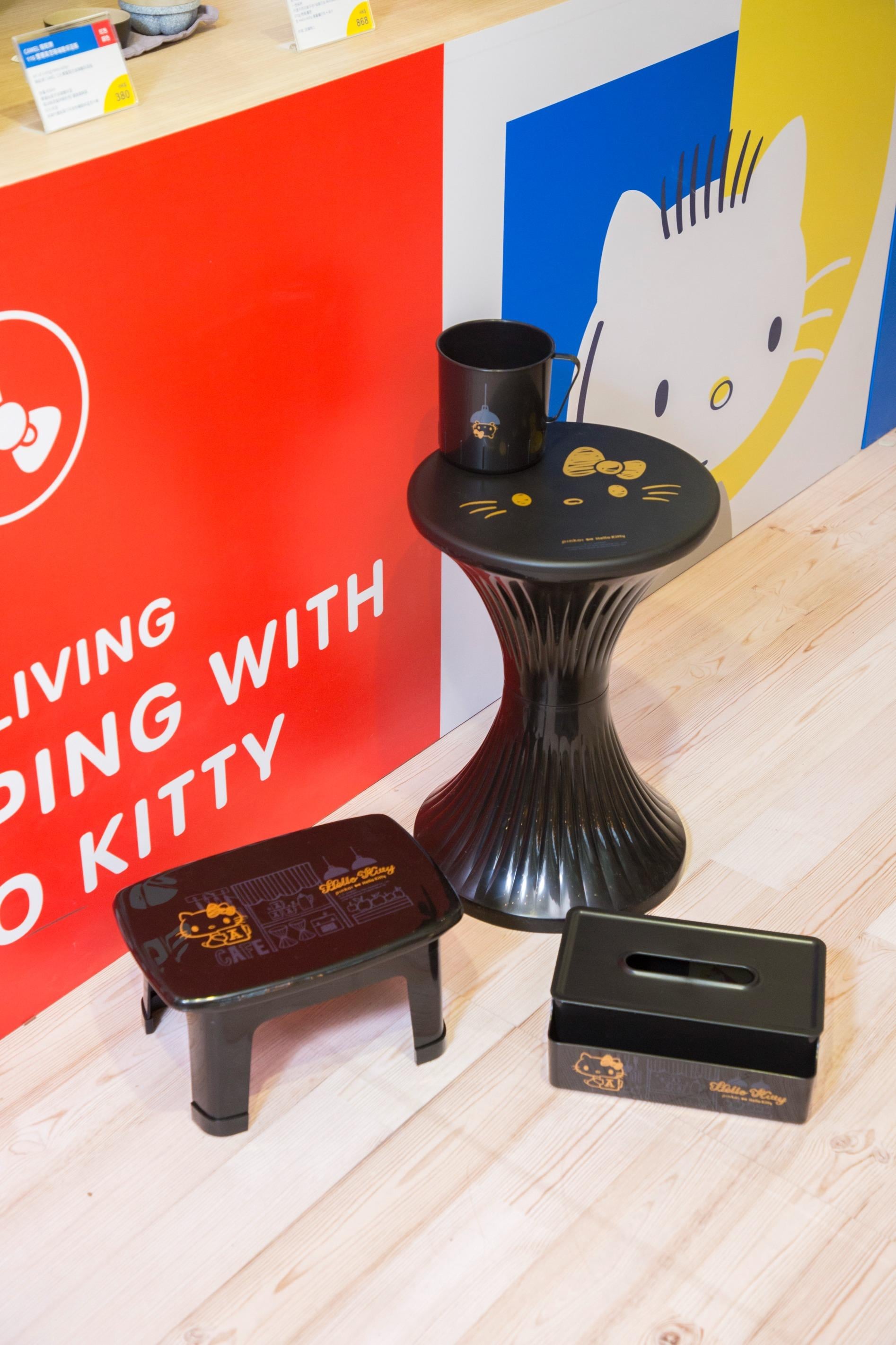 RedA Pinkoi x Hello Kitty 聯名系列 漏斗櫈 $385