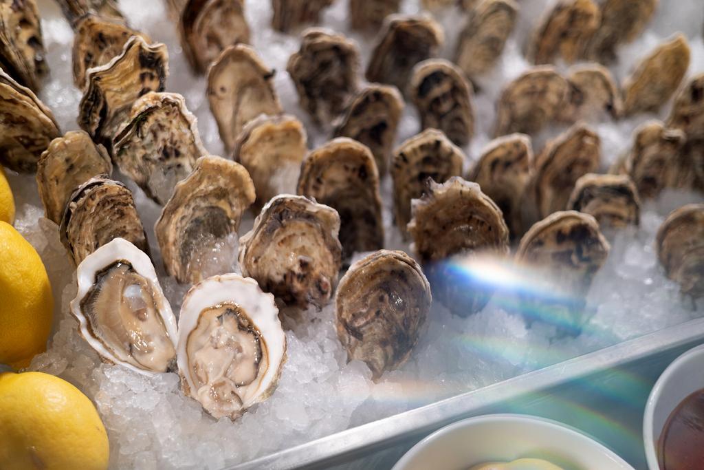 香港九龍東皇冠假日酒店「蠔得喜」自助午餐,訂單滿$656即享88折,最高減$88。