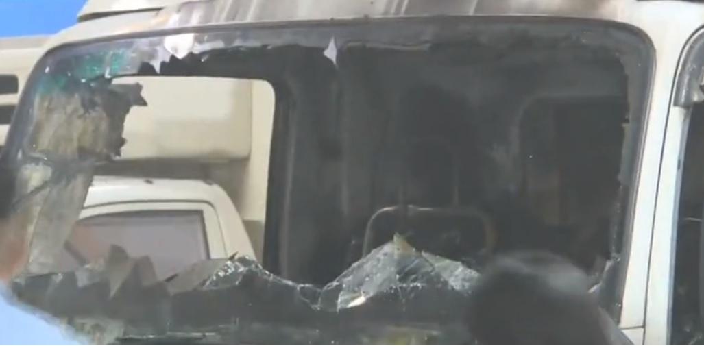 秀茂坪貨車懷疑被縱火濃煙充斥停車場