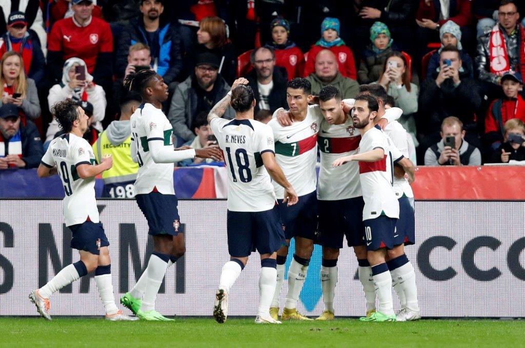 葡萄牙眾星慶祝入球