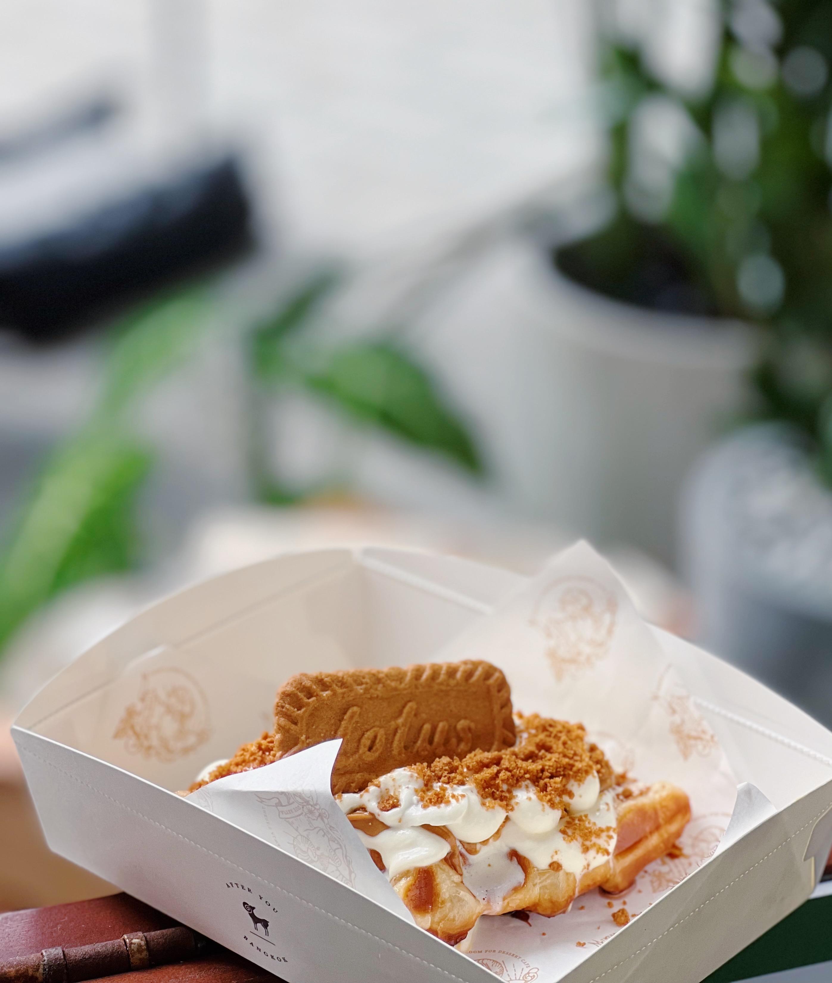 牛油焦糖脆餅牛角窩夫 $58