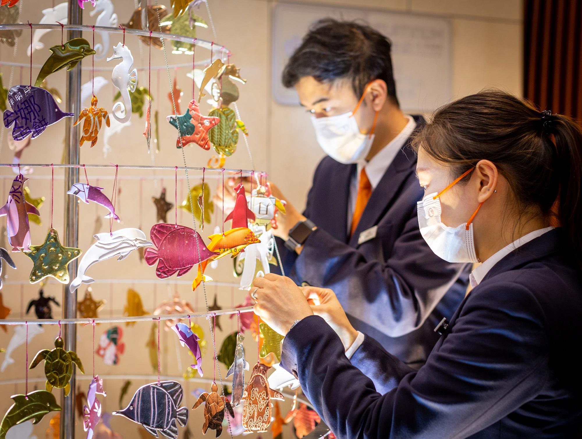 集團今年再度舉辦「升級再造聖誕樹活動」,連繫員工、顧客、租戶及社會大眾實踐可持續發展。