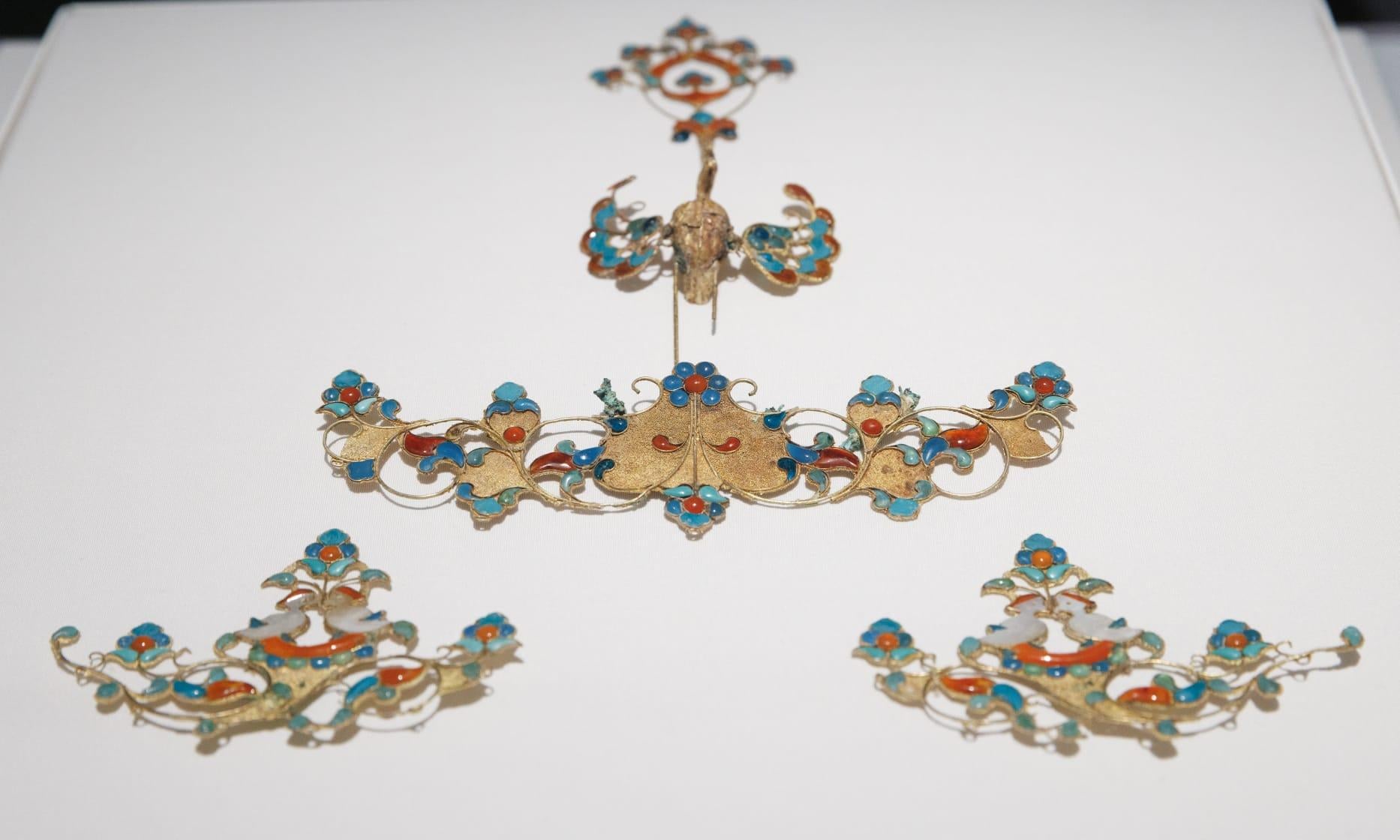 香港故宮今年首個特別展覽「金彰華彩」展將於明日起開放。(蘇文傑攝)