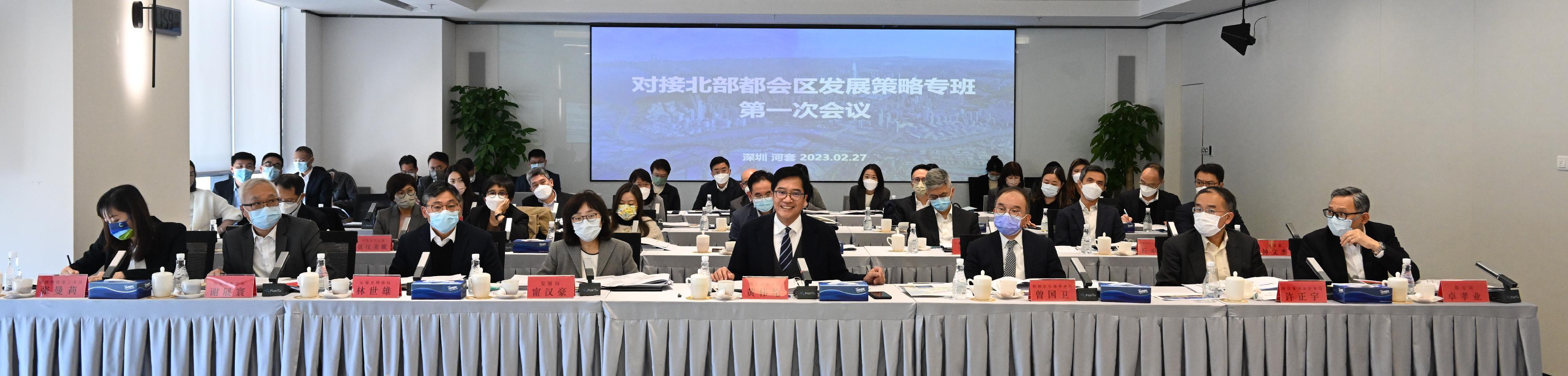 黃偉綸, 深圳