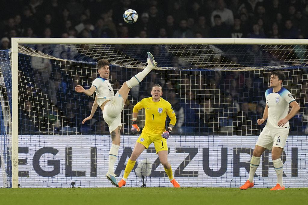 10人英格蘭2:1險勝意大利 (美聯社)