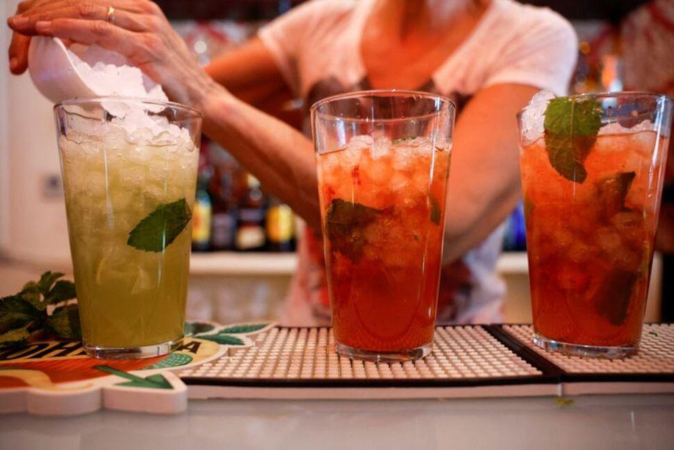 北海道咖啡店驚揭女店長賣「人血雞尾酒」。圖為資料圖片，與事件無關。(路透社)