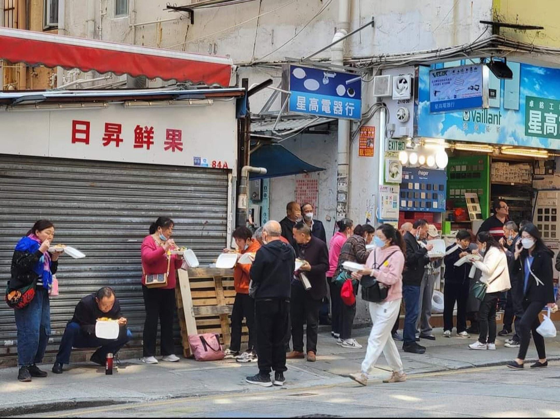 全面通關後,近半內地團僅留港2日,54%團費低於500元人民幣。(資料圖片)