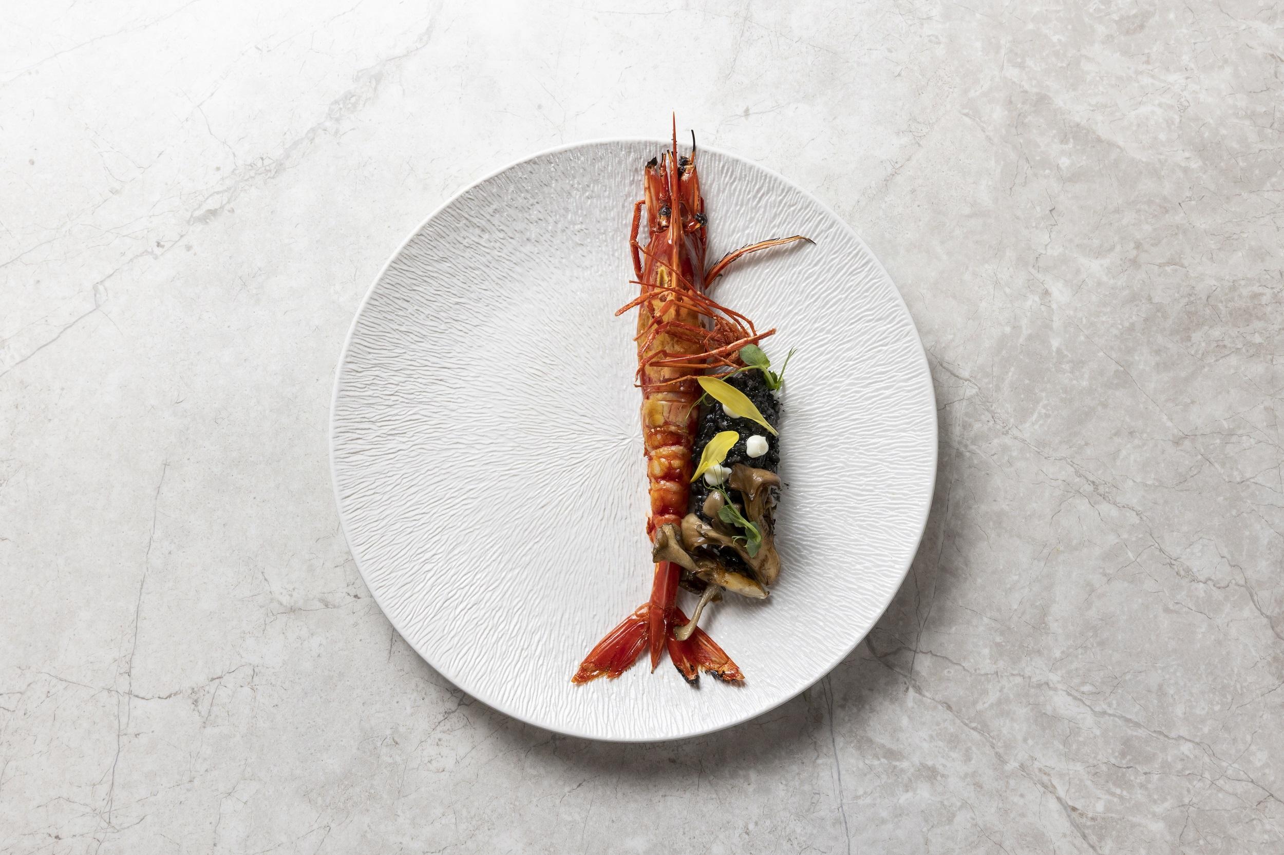 主廚Chris Chan加盟 1111 ONES 東西融會的驚喜之旅