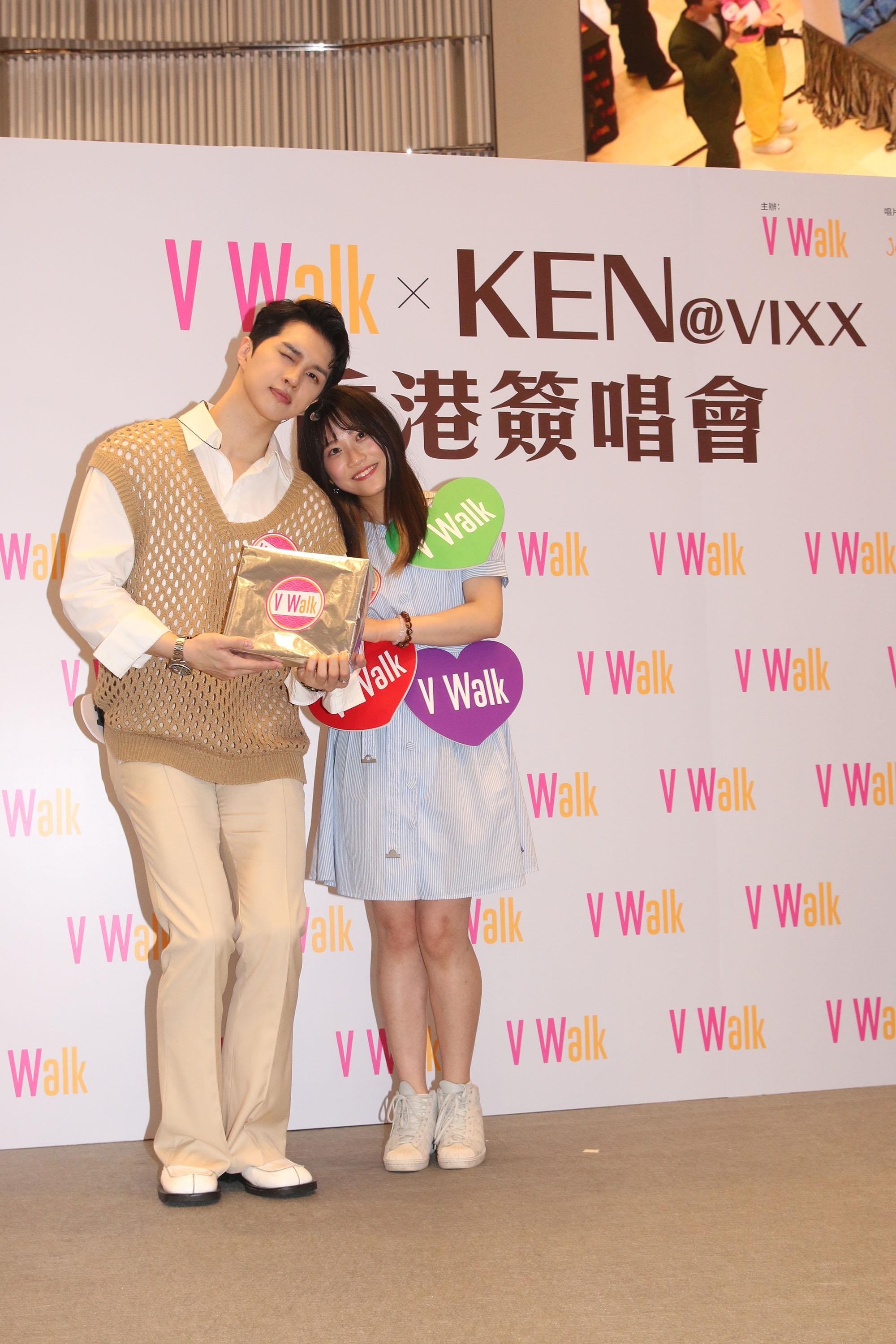 KEN首度單獨訪港出席活動，吸引大批粉絲到場支持。