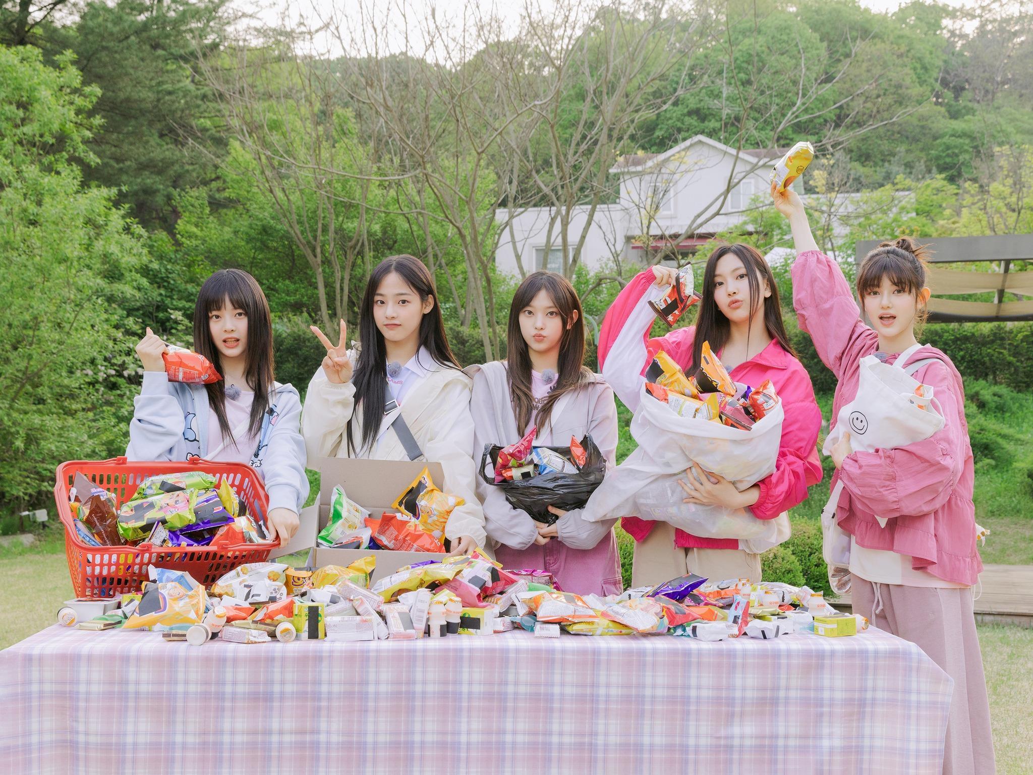 由SM娛樂前創意總監閔熙珍打造的NewJeans,被譽為K-Pop女團中的清泉,是去年樂壇新人王。