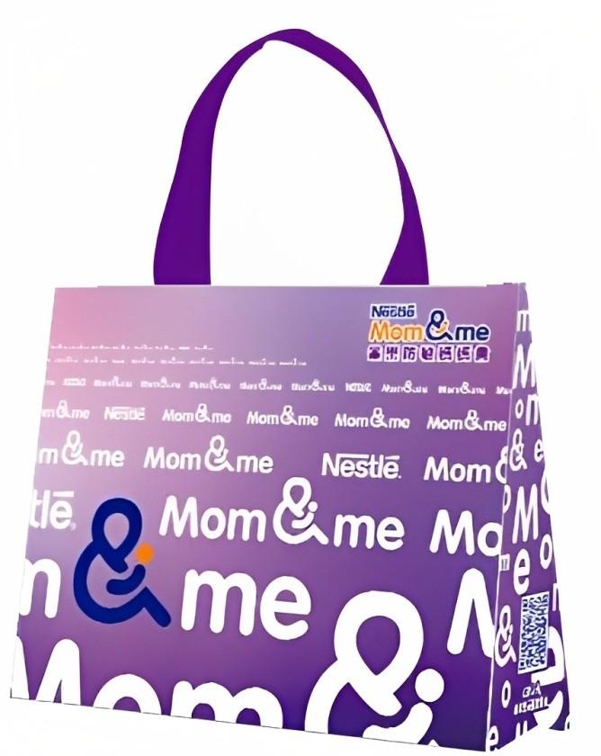 荷花BB展2023│只要於網上登記成為「雀巢防敏媽媽會」會員,並親臨攤位即可帶走BB必備精美雀巢®長袖防水口水肩、時尚購物袋及媽媽貼心護膚禮包各乙份。