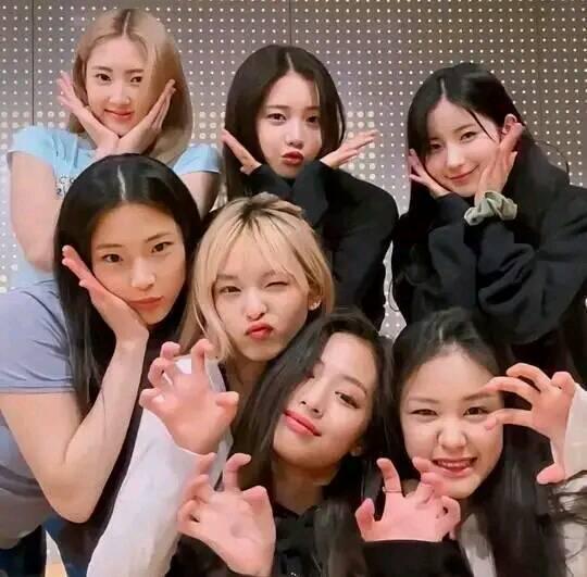 有BLACKPINK的光環,BABYMONSTER未出道已備受全球媒體關注。