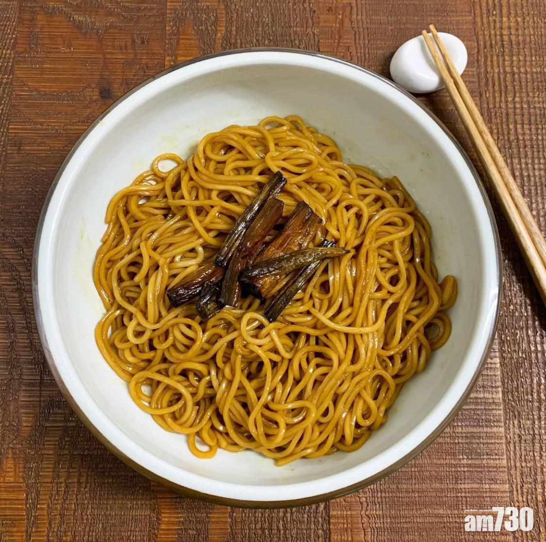 拌麵食譜|拌麵使用簡單的食材卻有最佳的風味。 (Instagram@e.g.kitchen)