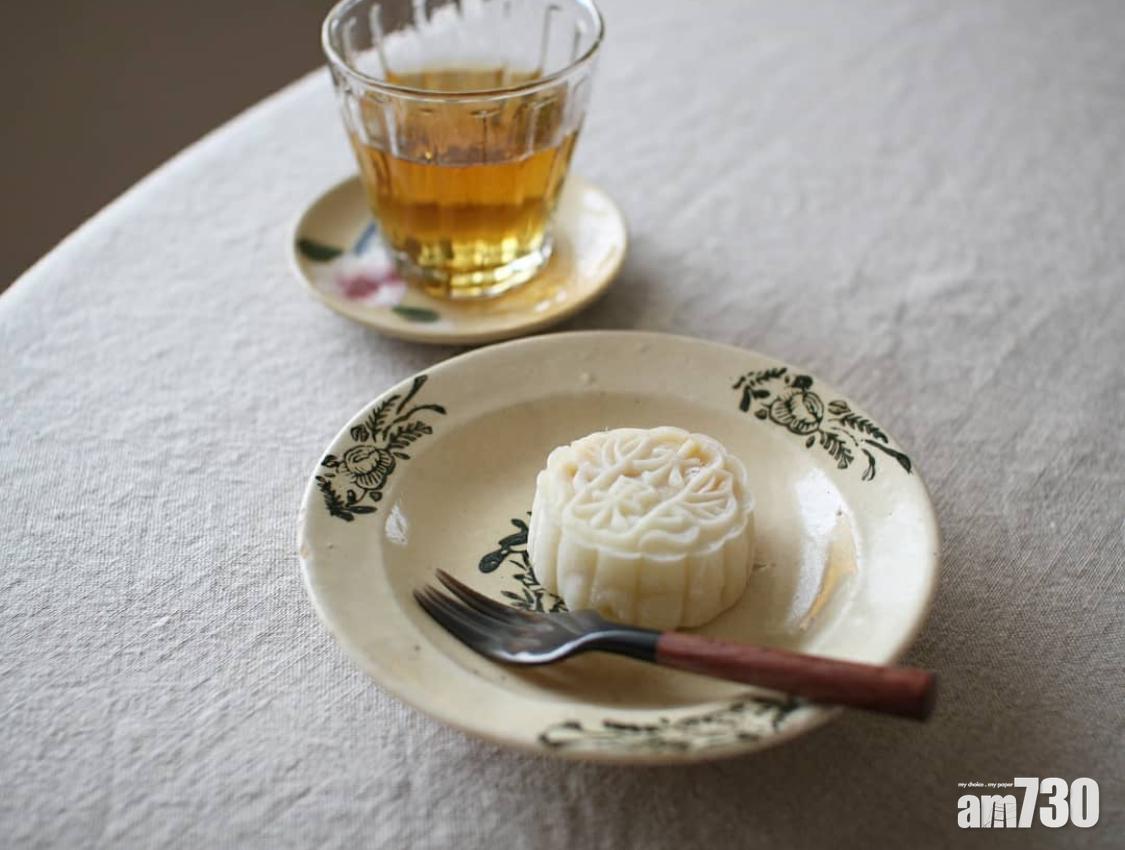 水果冰皮月餅與綠茶的味道融洽。