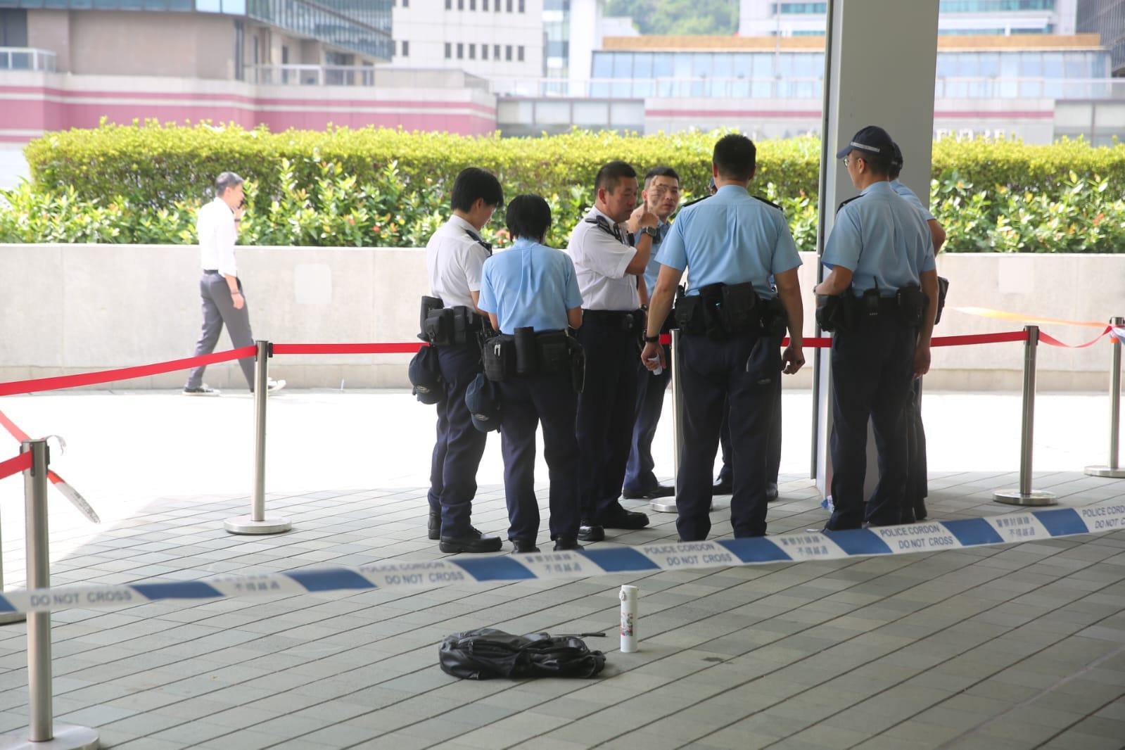 政總外持刀傷保安 17歲自閉症青年還押小欖索精神報告 | am730