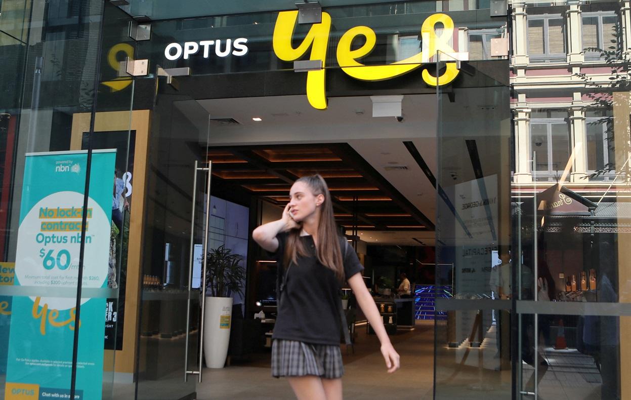斷網｜Optus固網、手機及上網服務一度中斷。(路透社)
