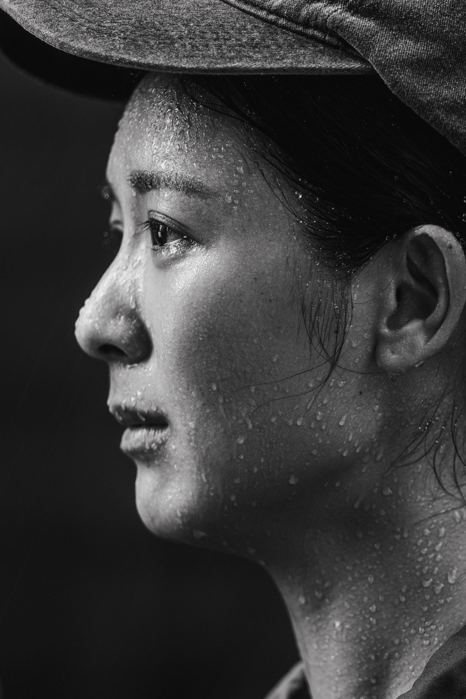 余香凝在電影《白日之下》演女記者,揭發私營院舍虐老性侵,卻被罵得狗口淋頭。