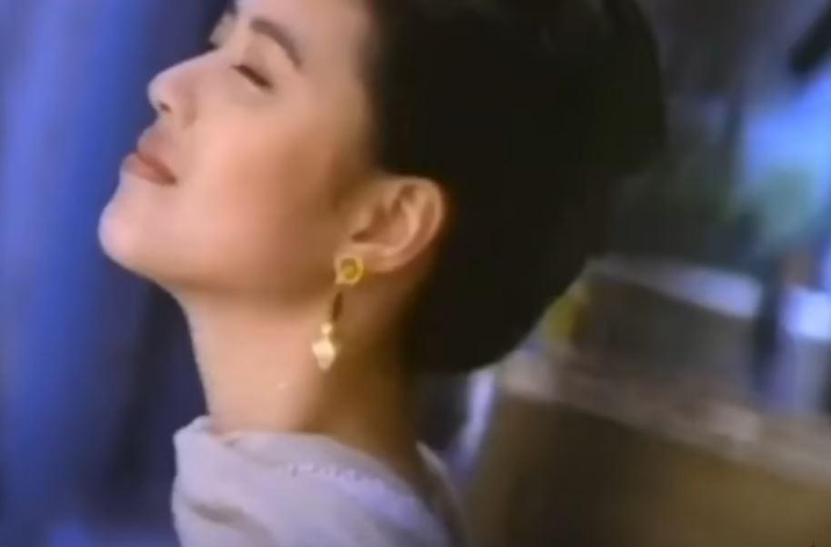 《吻別》MV截圖