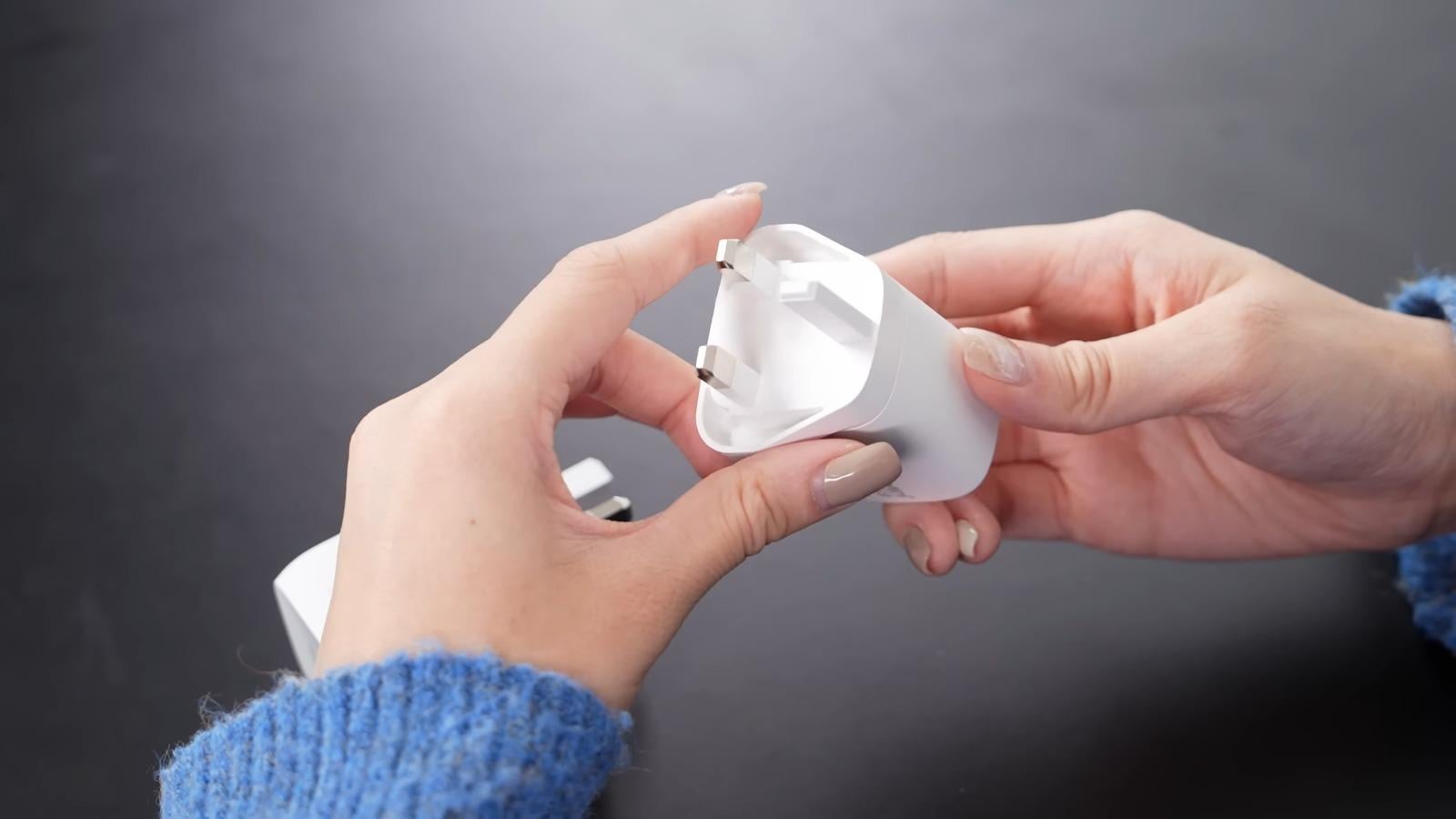 旅行充電器|小型GaN充電器缺點是很少有轉換插頭設計