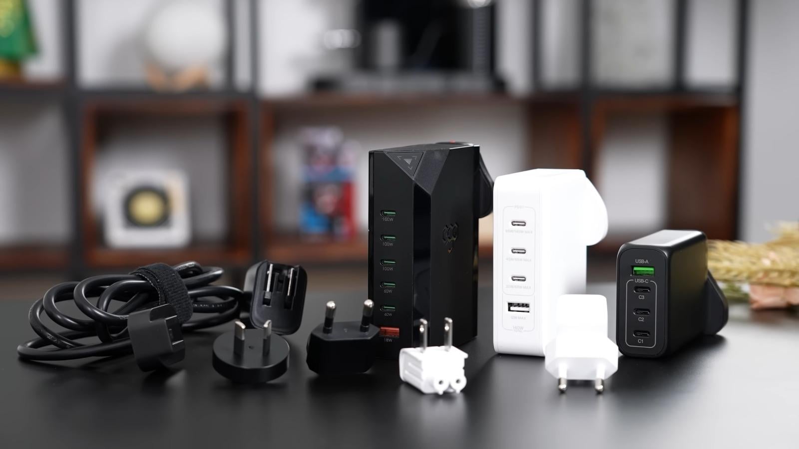 旅行充電器|較大型的GaN充電器Watt數通常都是100W起跳 最大甚至有300W