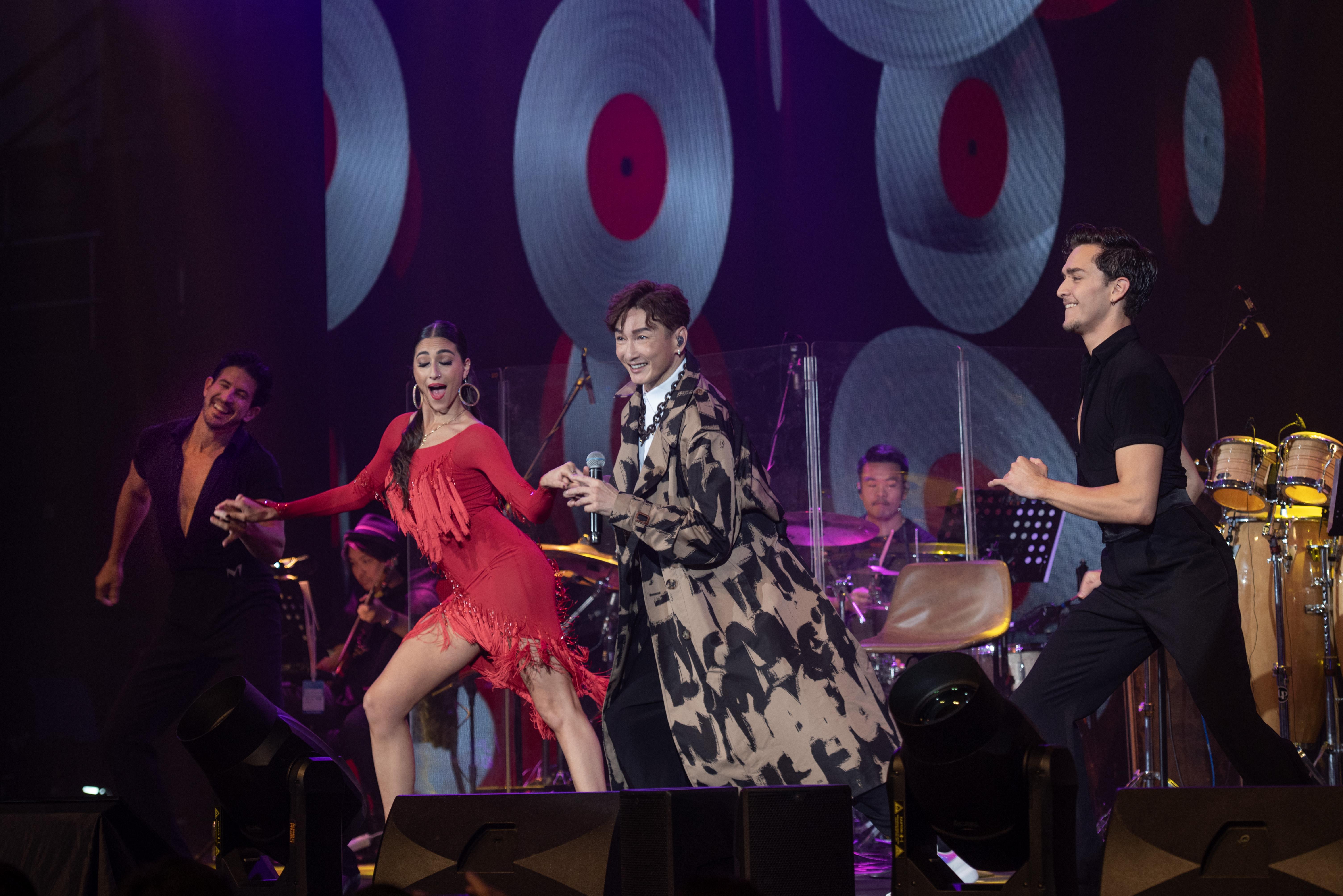 「胡渭康-Love Returns慈善演唱會」昨晚於伊館圓滿結束。