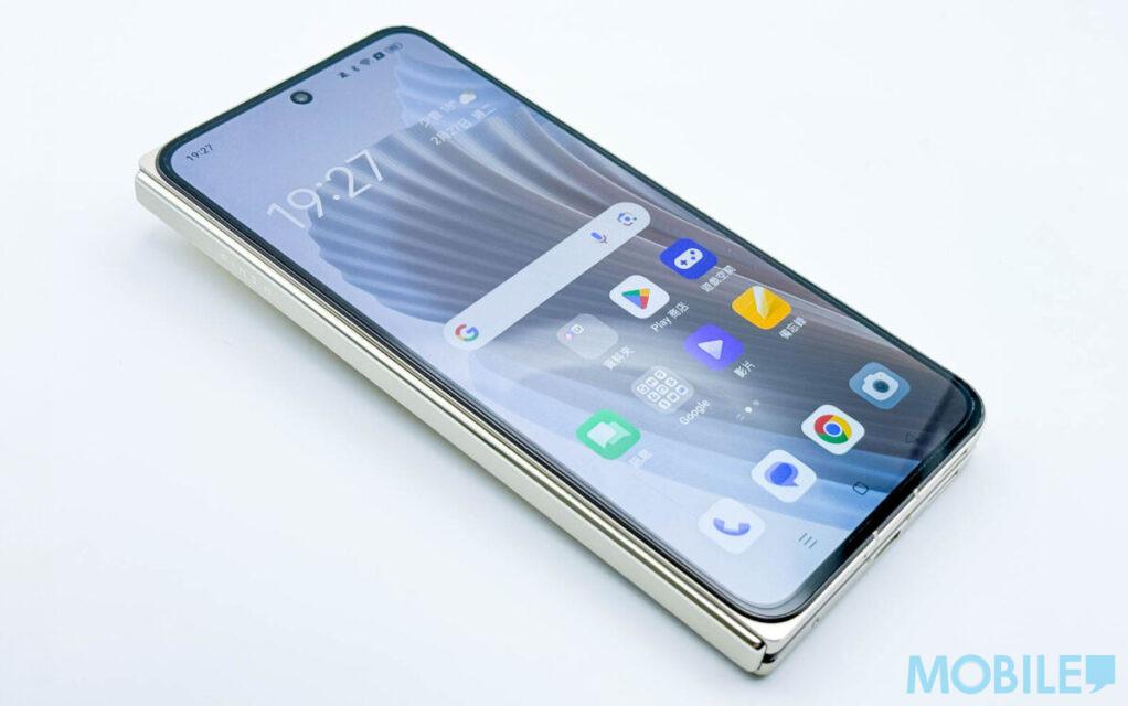 ▲ 運算部份由 8G2 晶片組、LPDDR5X RAM 跟 UFS 4.0 儲存組成