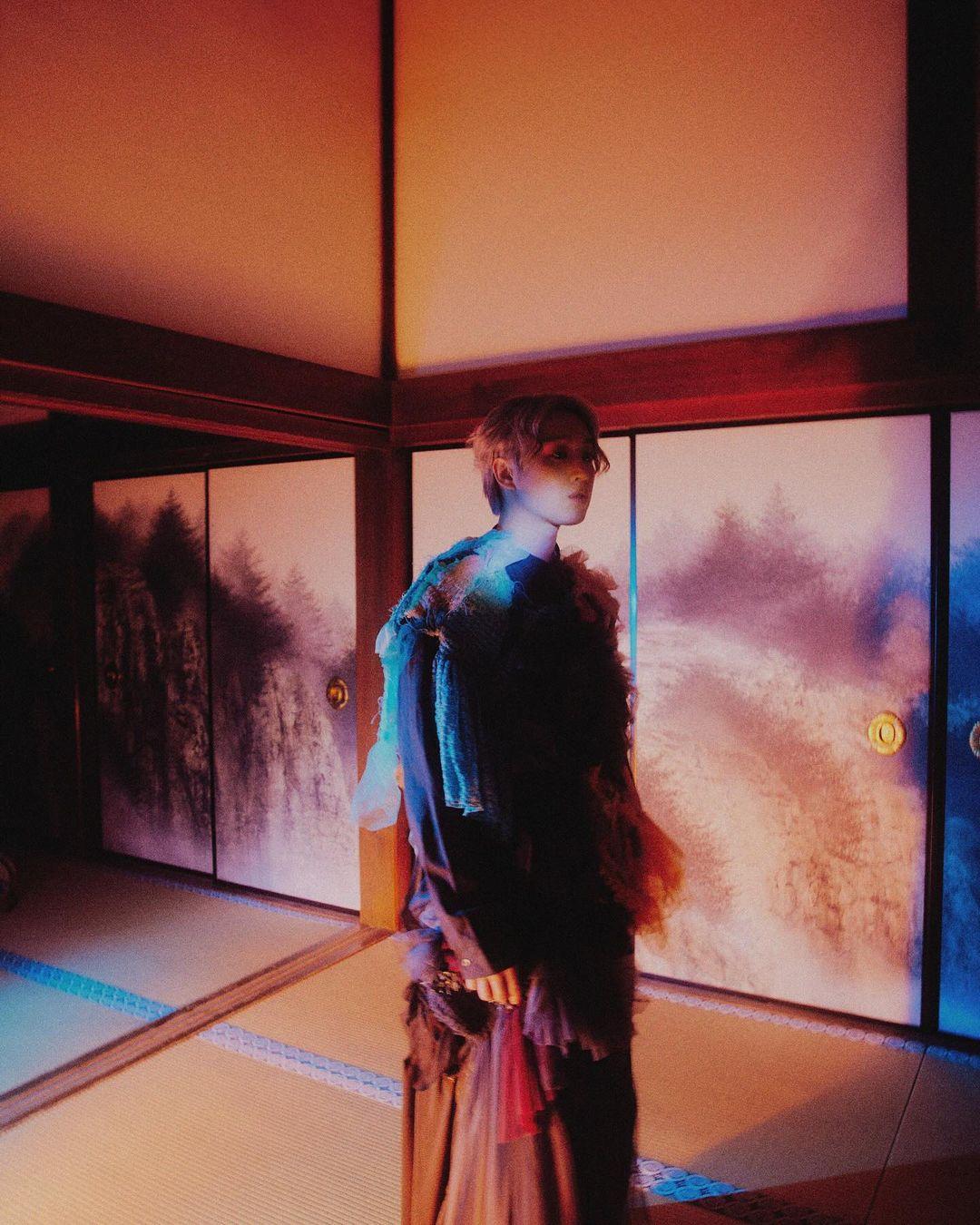 Jer柳應廷特地往日本取景,為黑膠唱片《I am the I》拍攝相集。