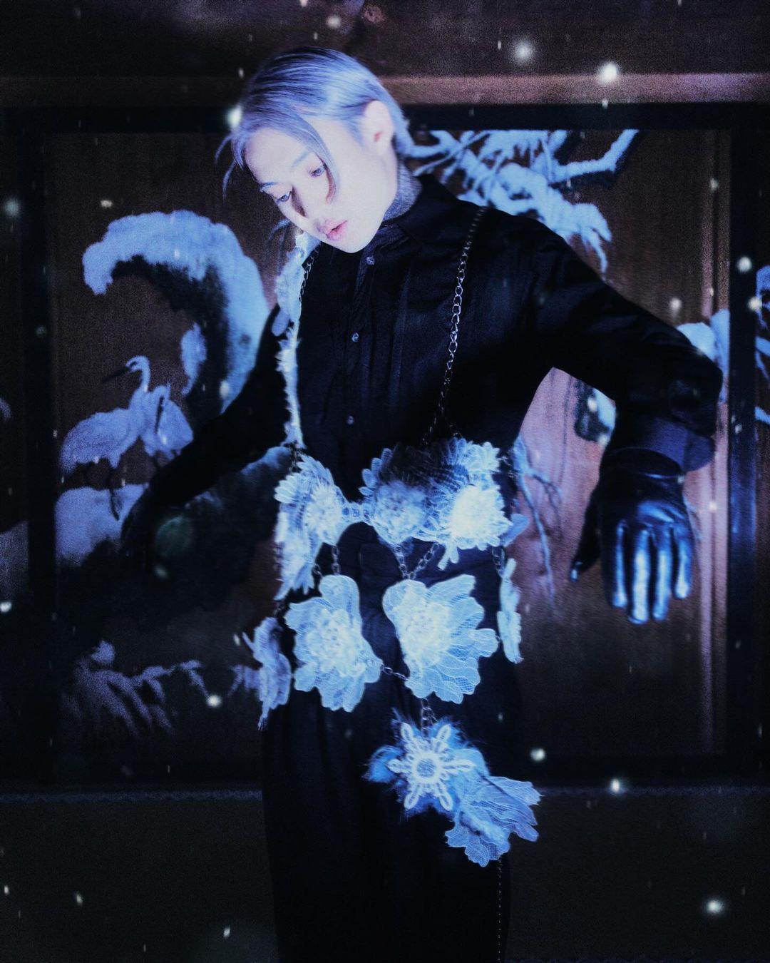 Jer柳應廷特地往日本取景,為黑膠唱片《I am the I》拍攝相集。